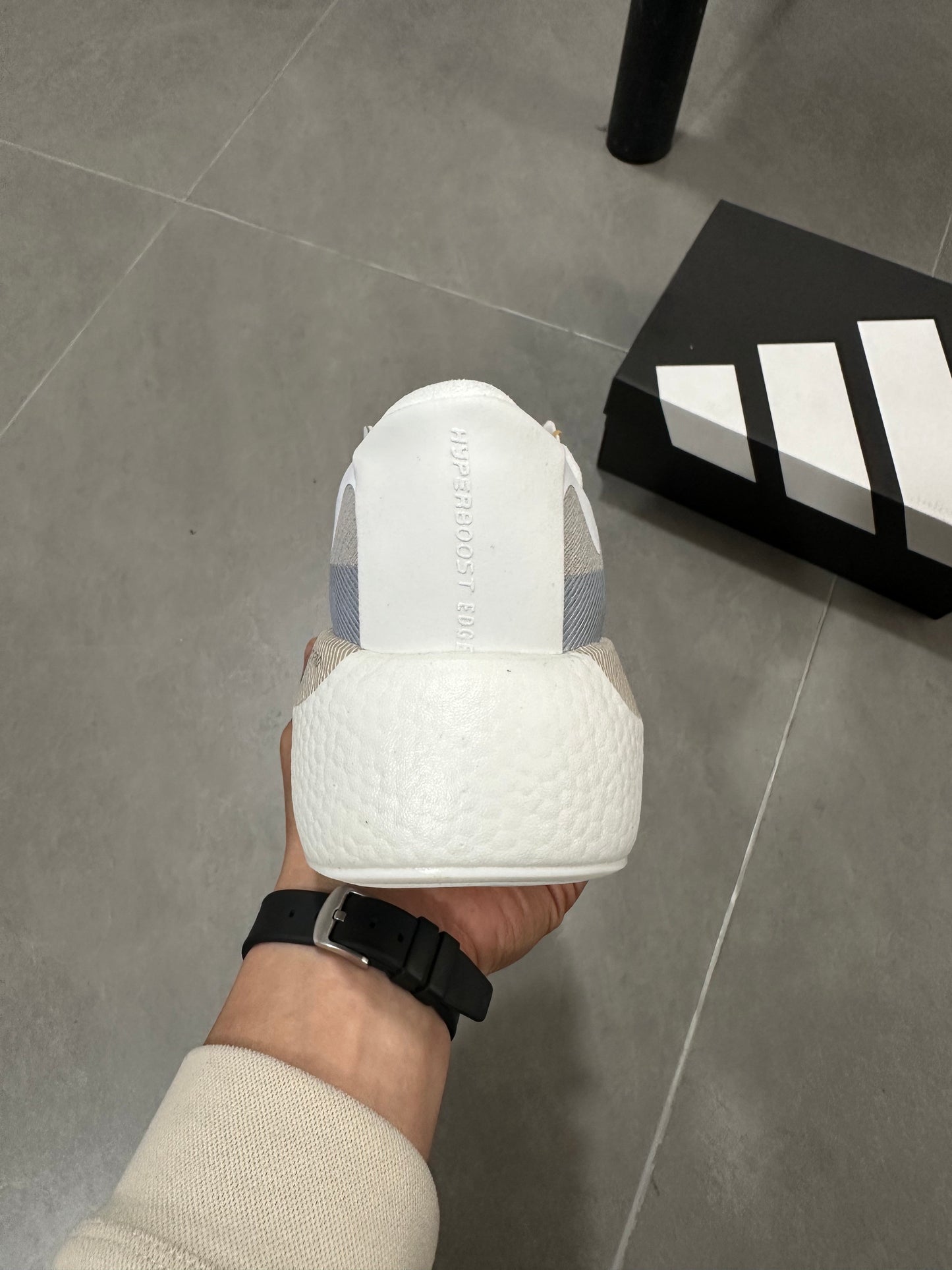 hyperboost grey