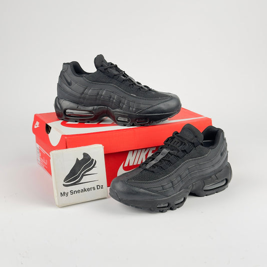 Nike Air Max 95 Triple Black