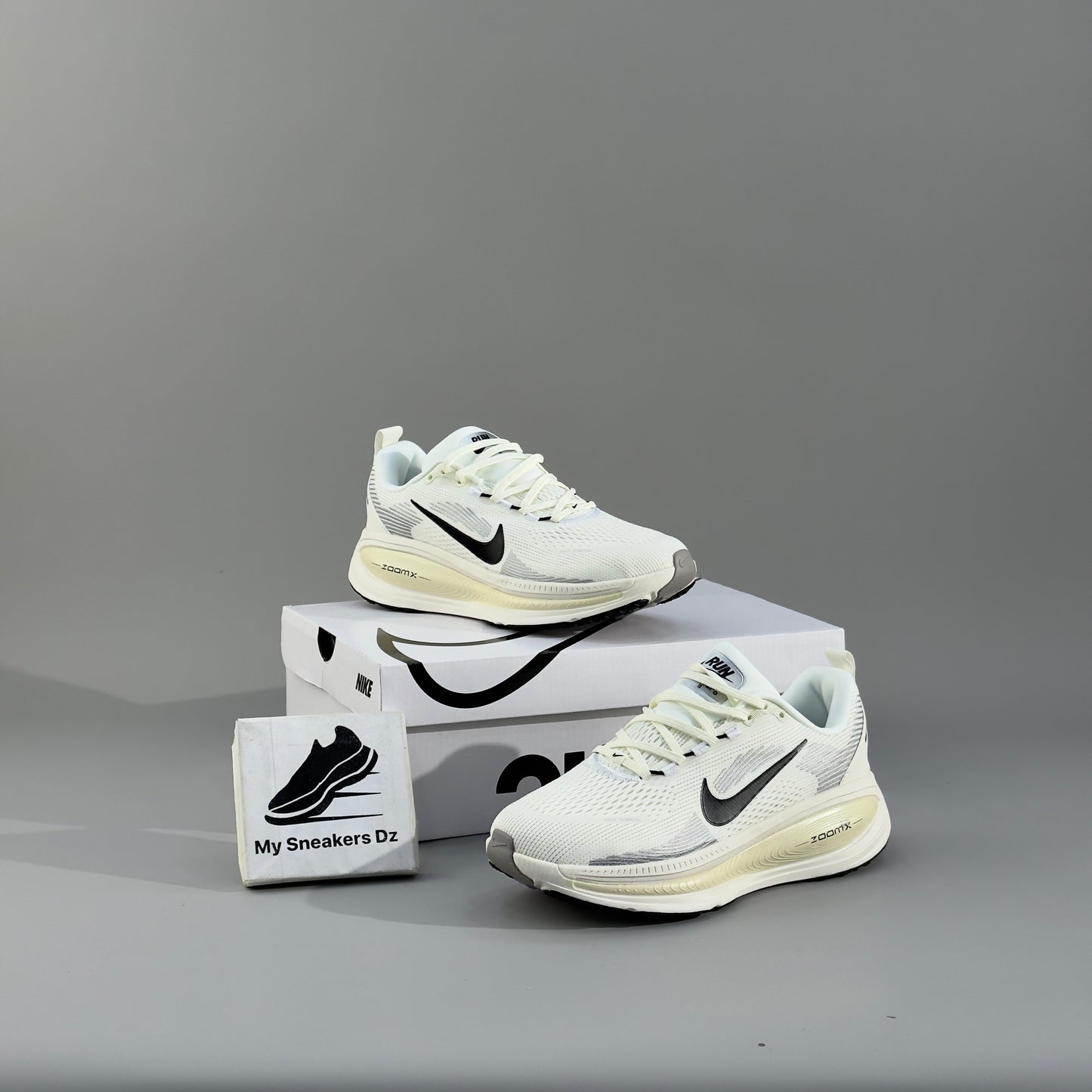 vomero 18 white