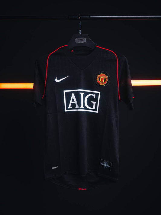 MANCHESTER UNITED VINTAGE JERSEY (BLACK)