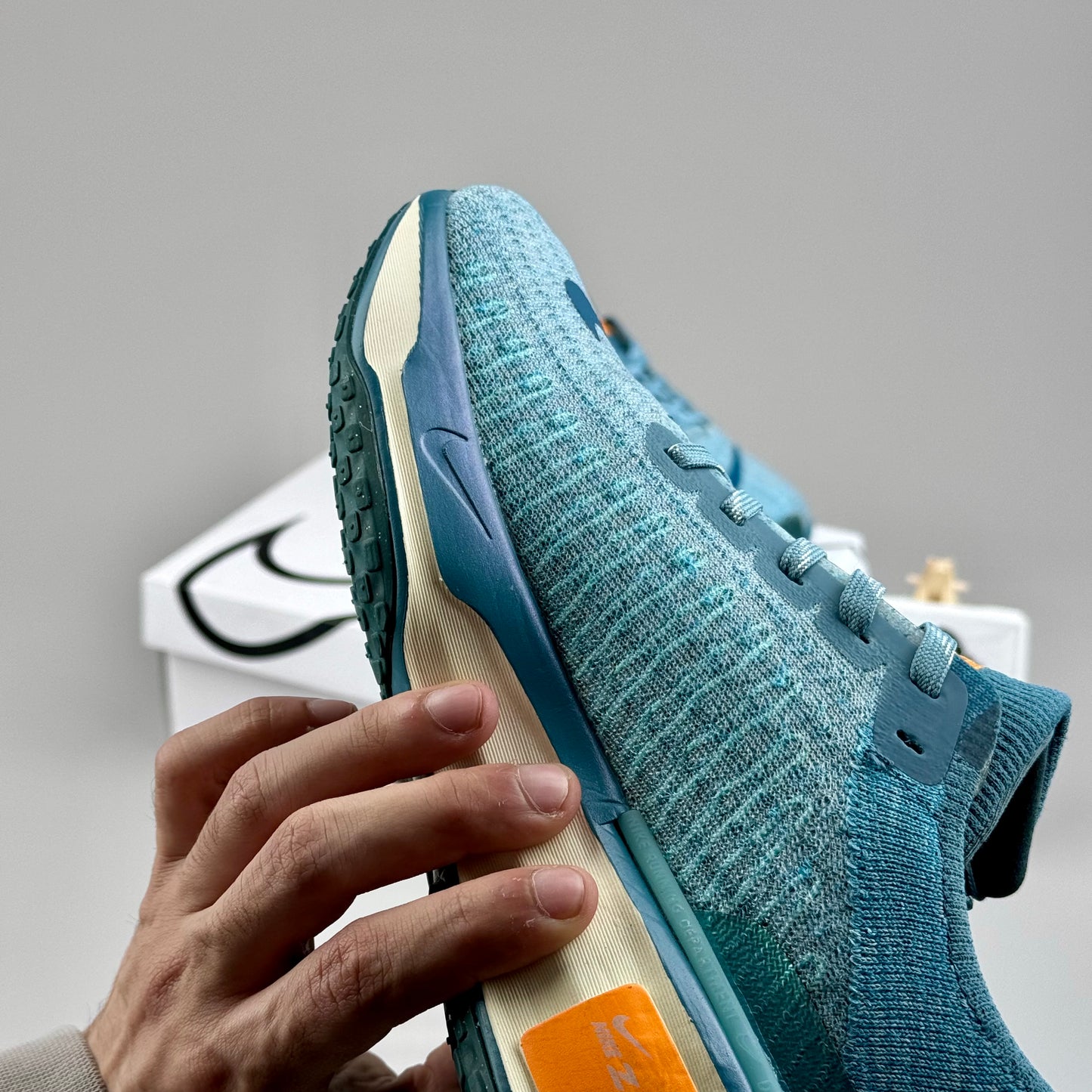 Zoomx Invincible Run 3 Dark Blue