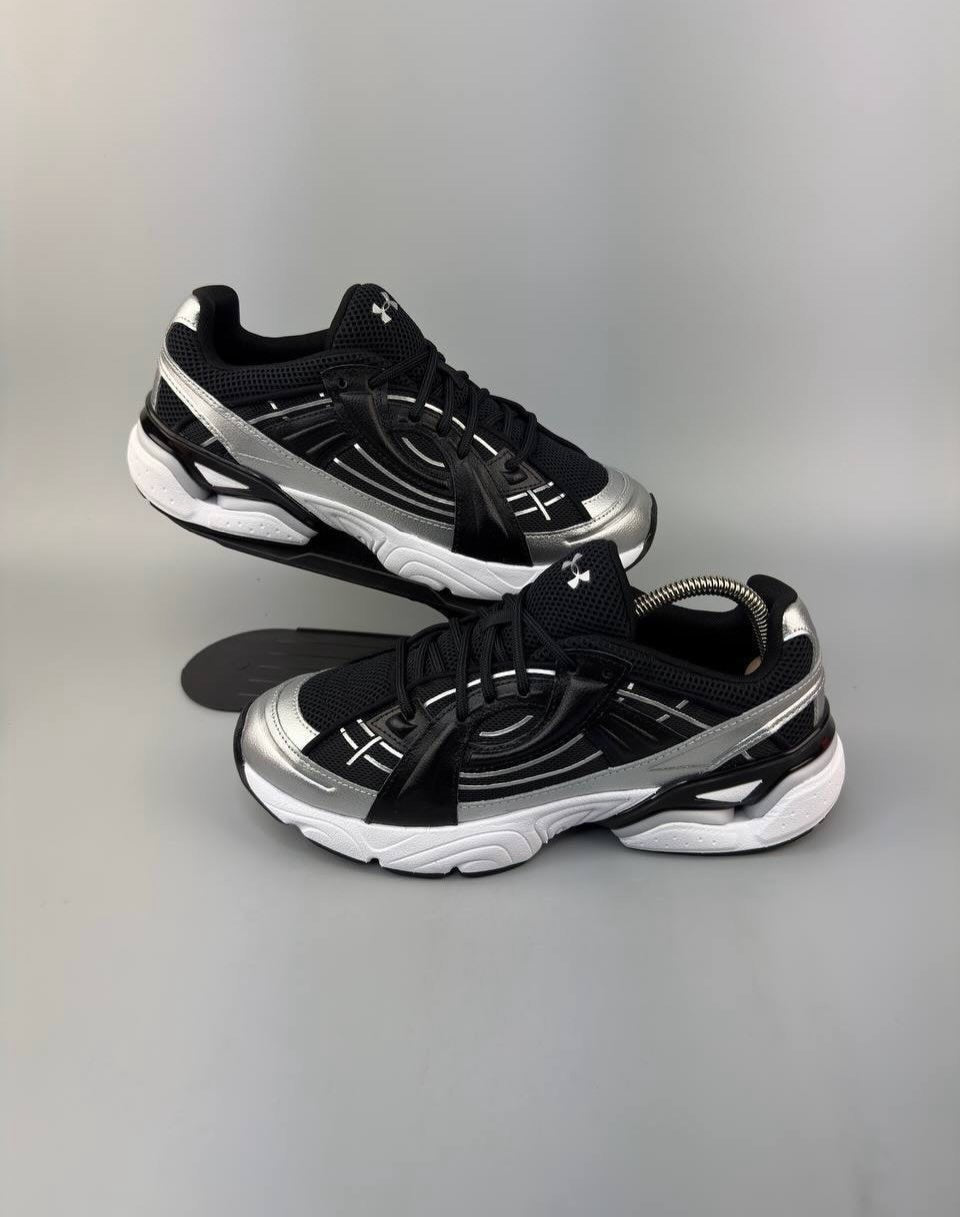 Under armour black