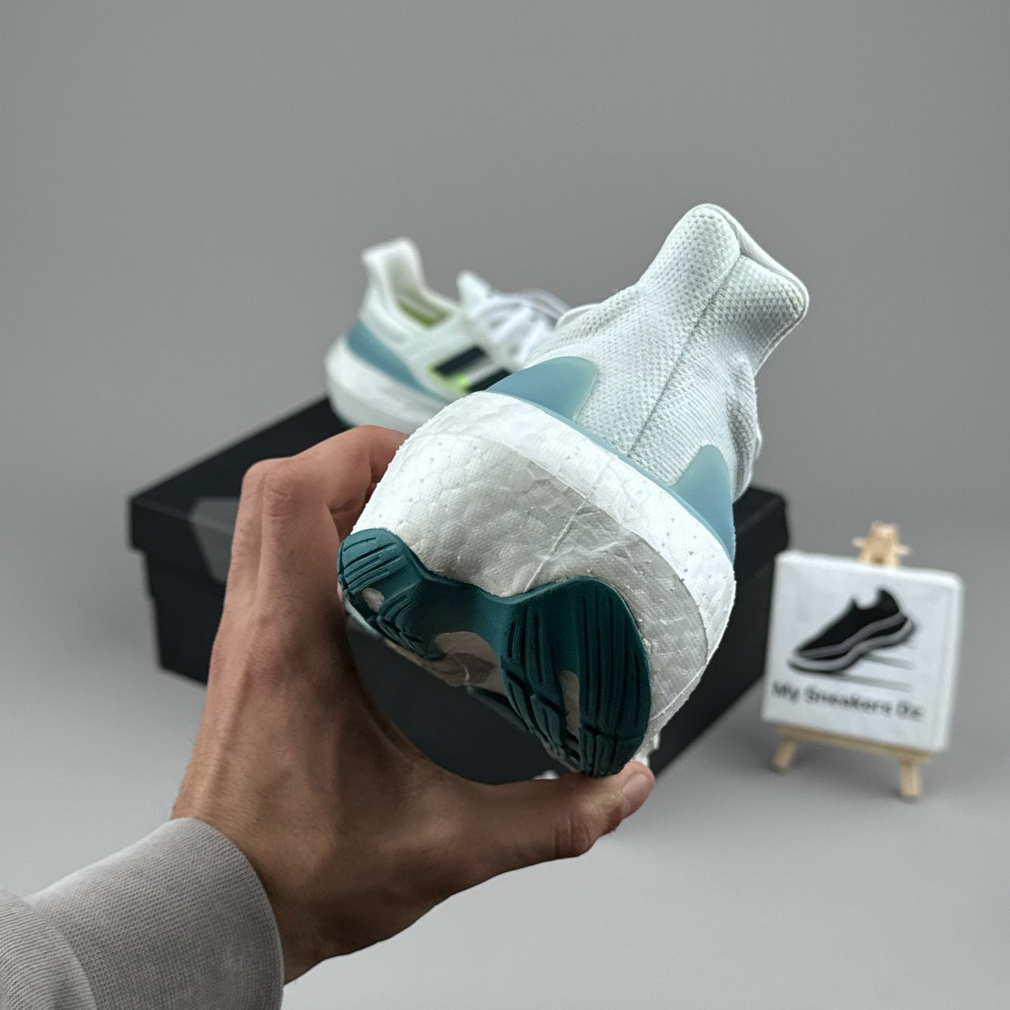 ULTRABOOST green