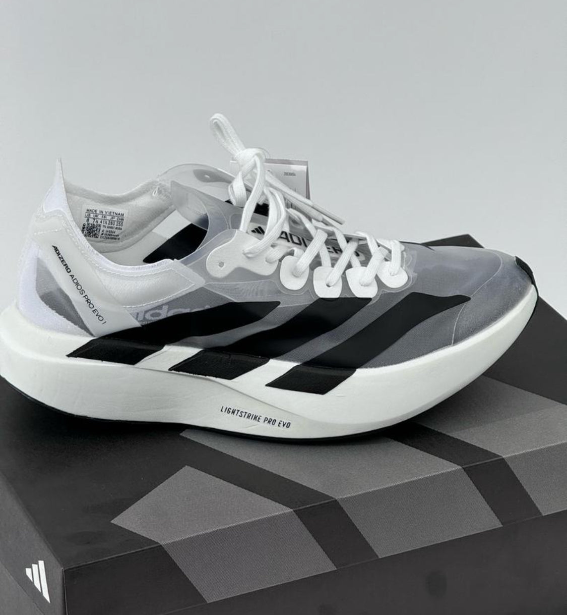ADIZERO EVO