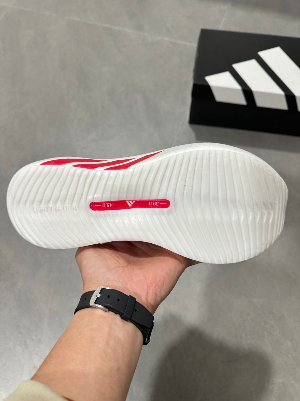 hyperboost red