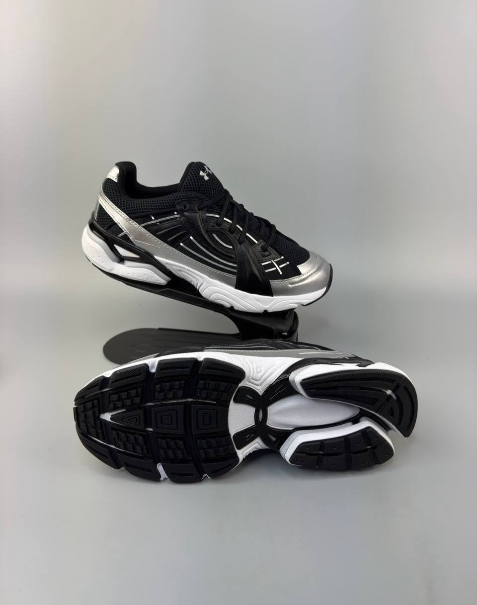 Under armour black