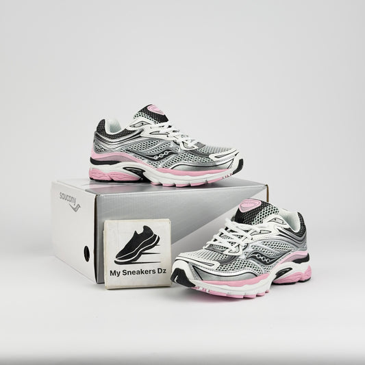 Saucony pink