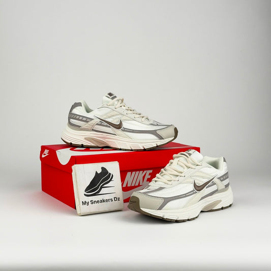 Initiator beige