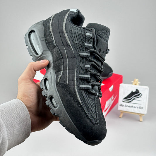 Airmax 95 black CDG