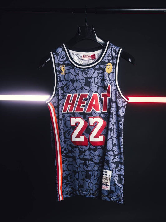 Miami Heat jersey (grey)