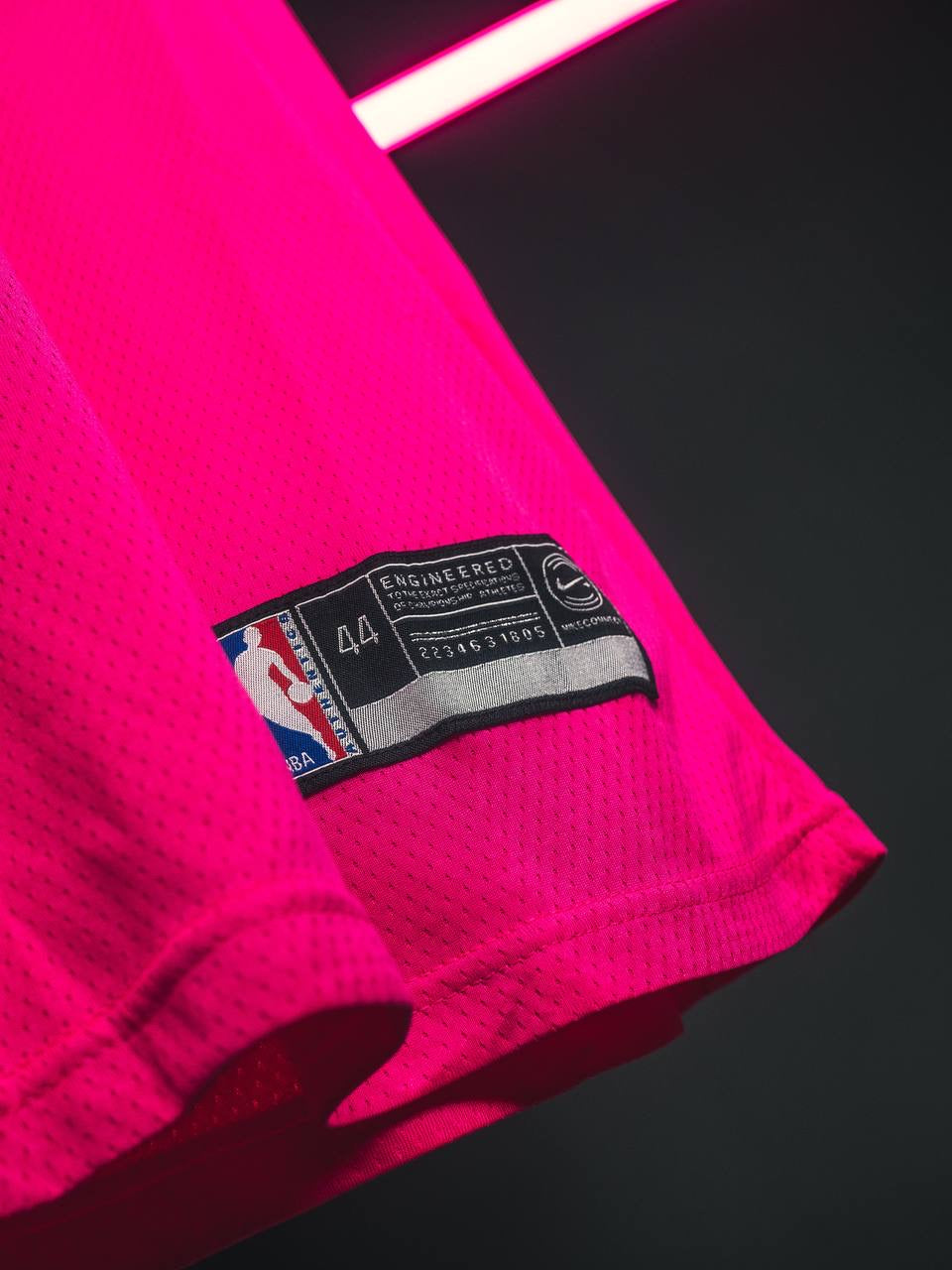 Miami Heat jersey (pink)