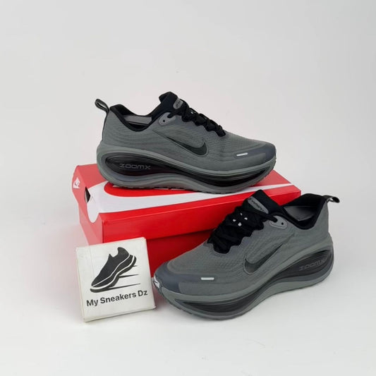Vomero plus grey