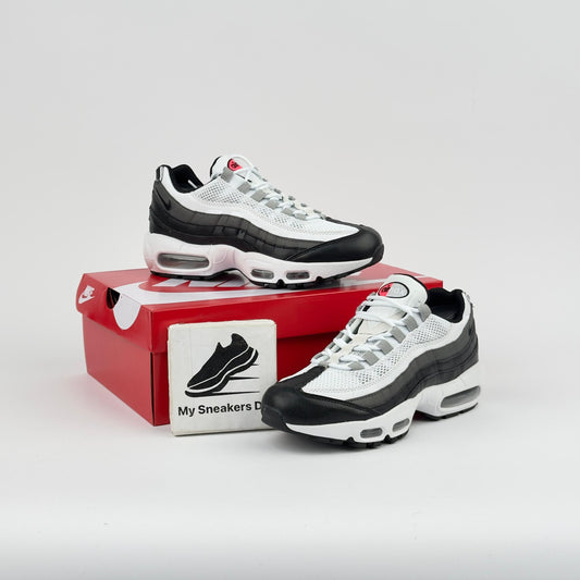 Airmax 95 white black panda