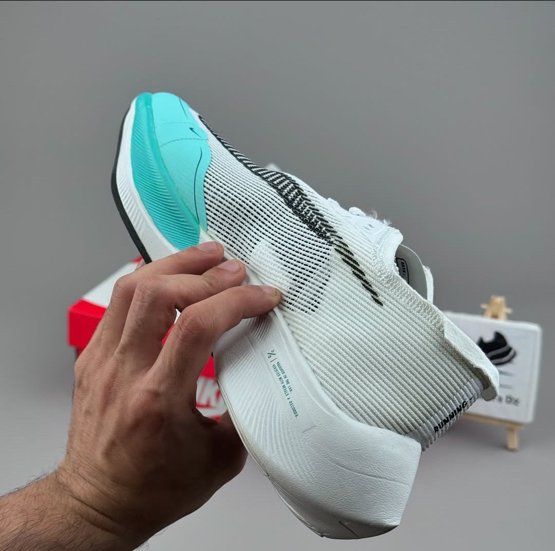 Vaporfly 2 blue white