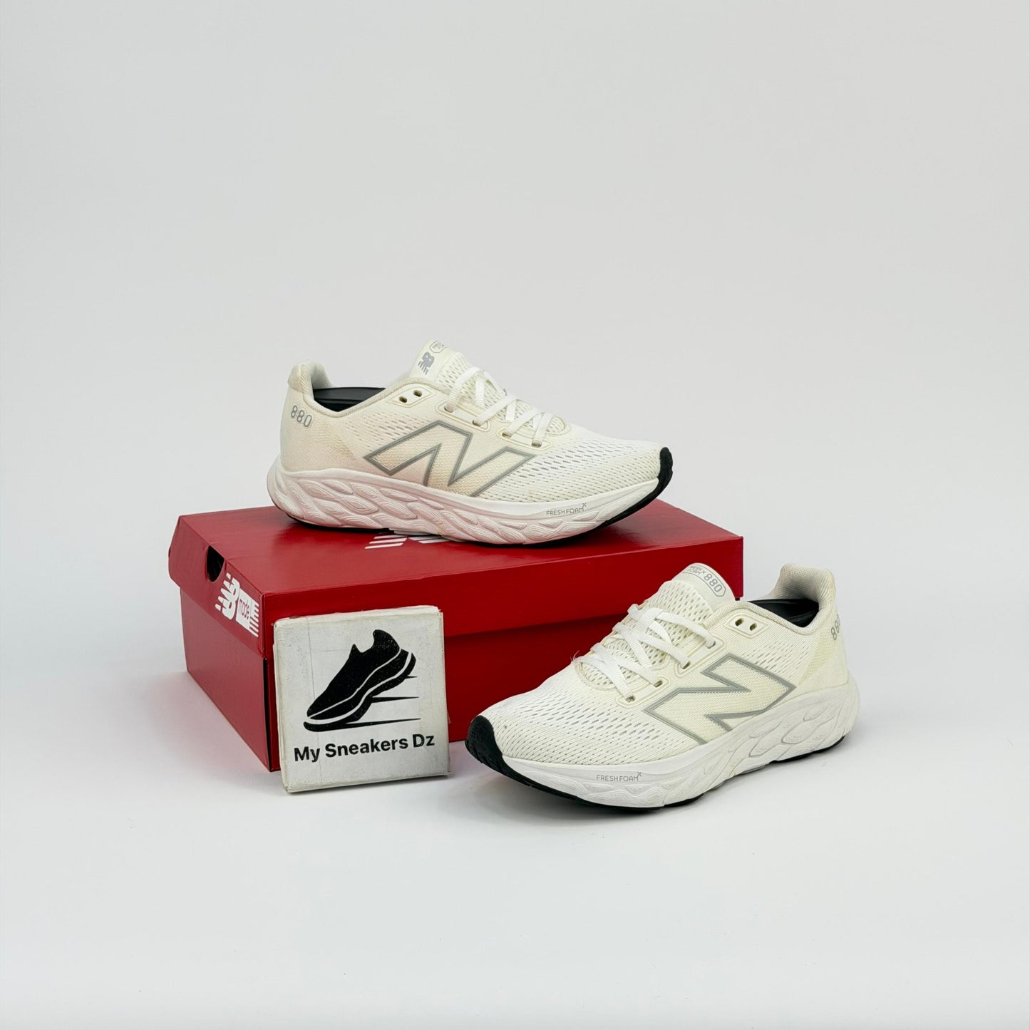 880 white