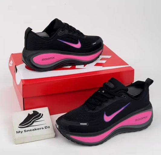 Vomero plus black pink