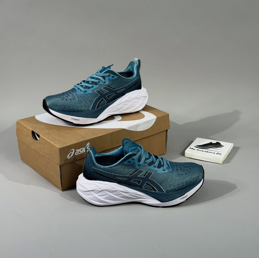 novablast dark blue
