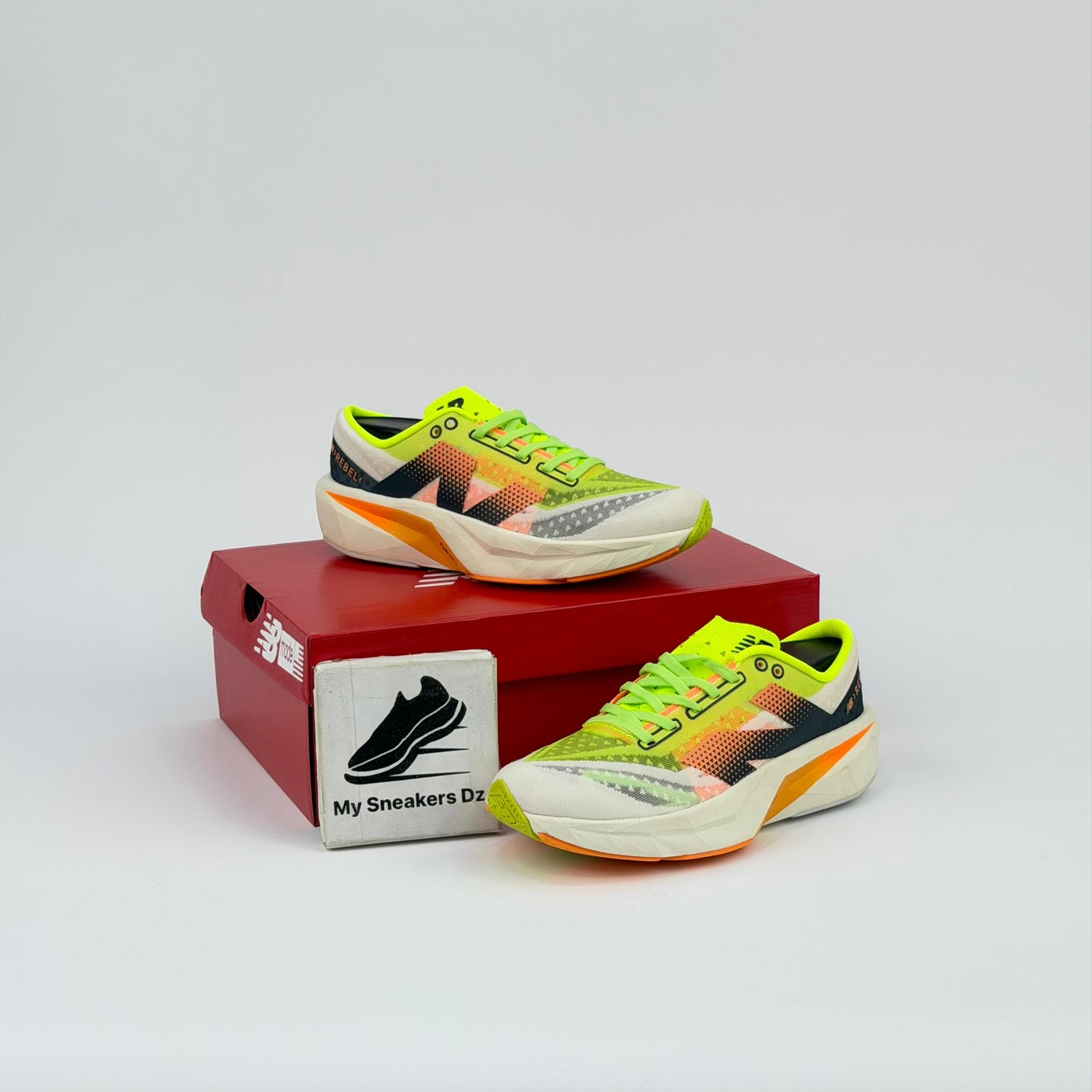 Newbalance Rebel V4 orange