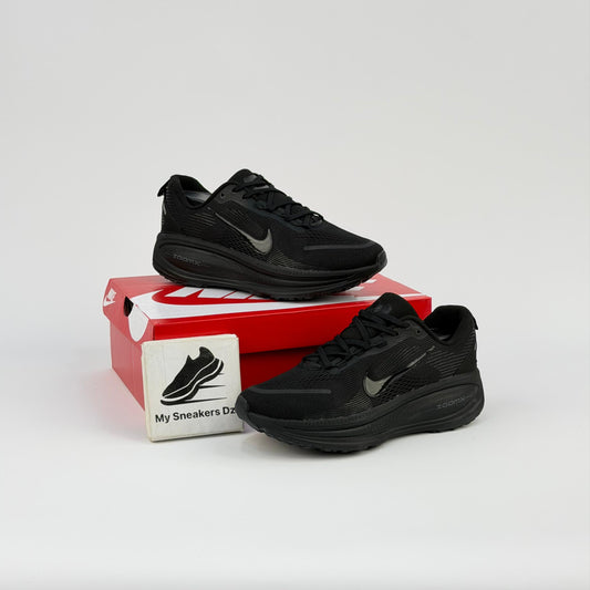 Vomero plus black