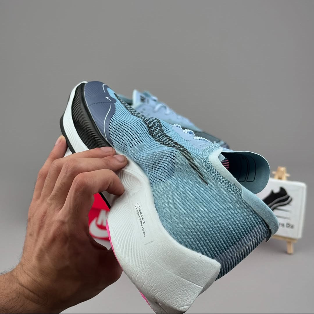 Vaporfly 2 blue black